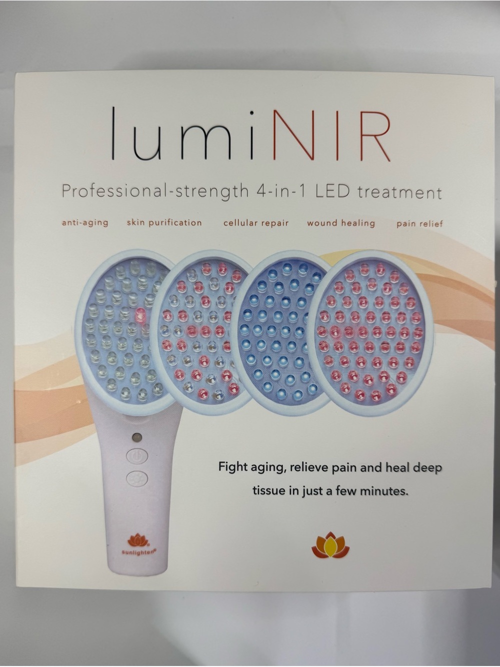 LumiNIR 4-in-1 LED Treatment Sunlighten Handheld Wand Red Light